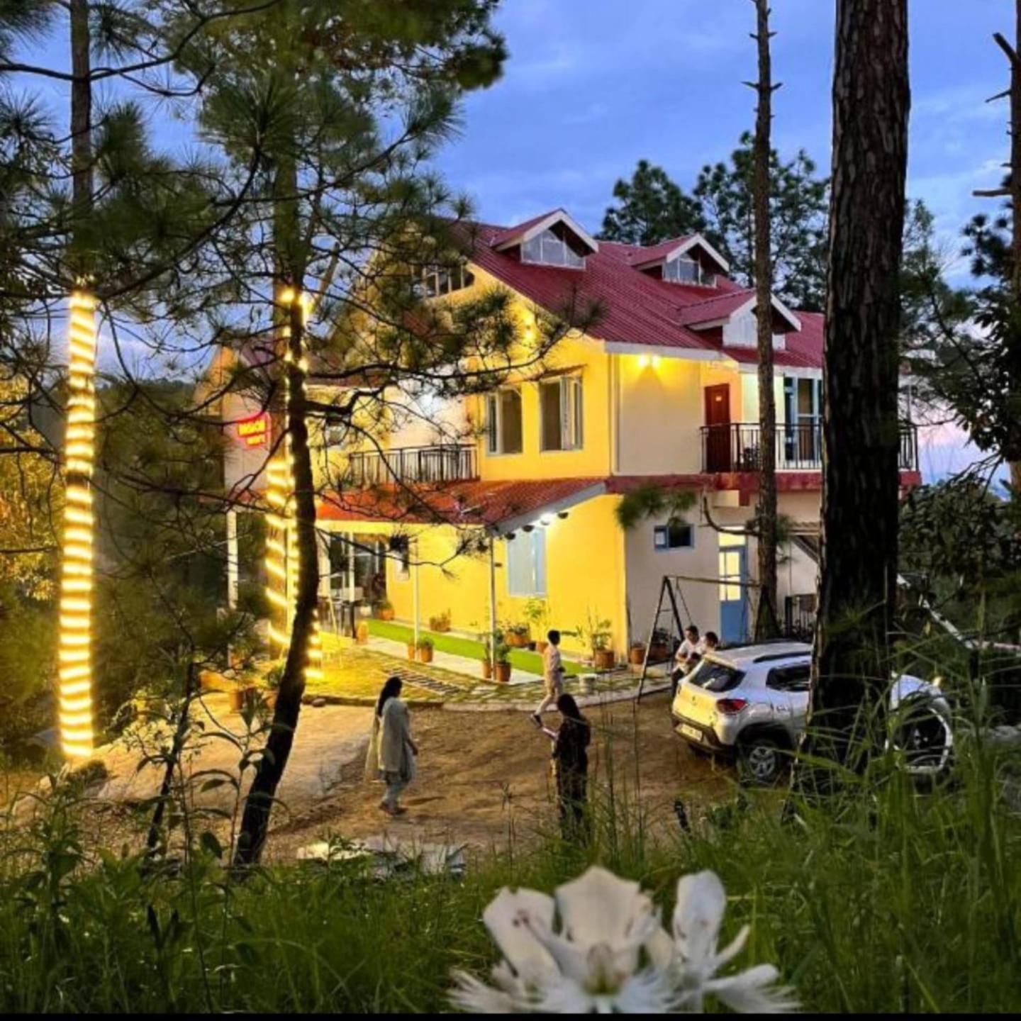Rainbow Resorts Solan Luaran gambar
