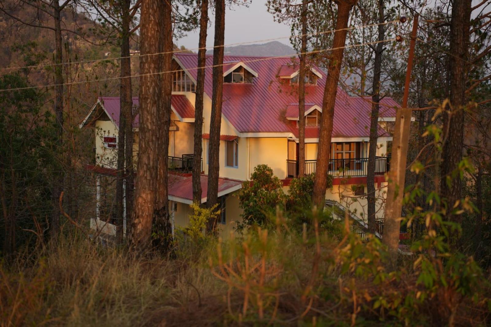 Rainbow Resorts Solan Luaran gambar
