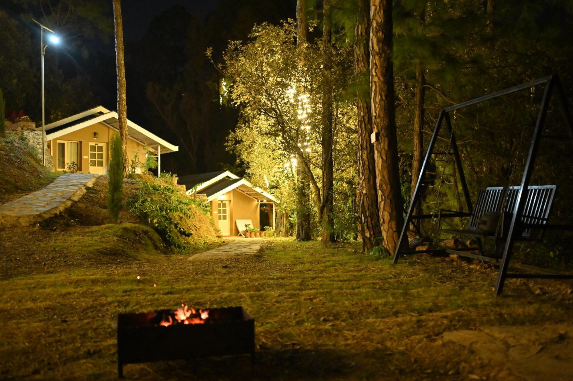Rainbow Resorts Solan Luaran gambar