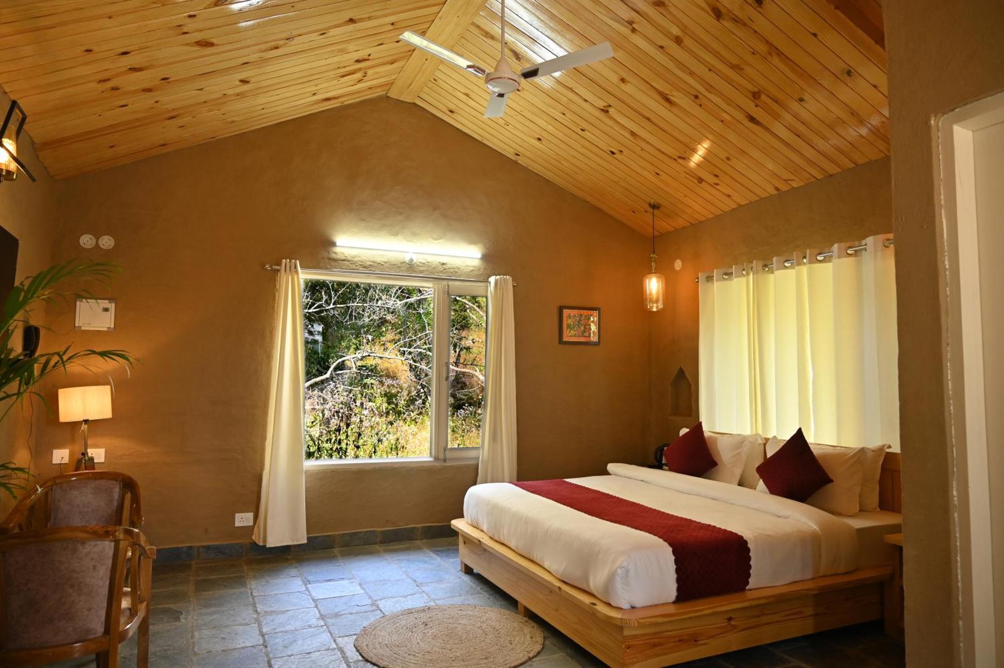 Rainbow Resorts Solan Luaran gambar
