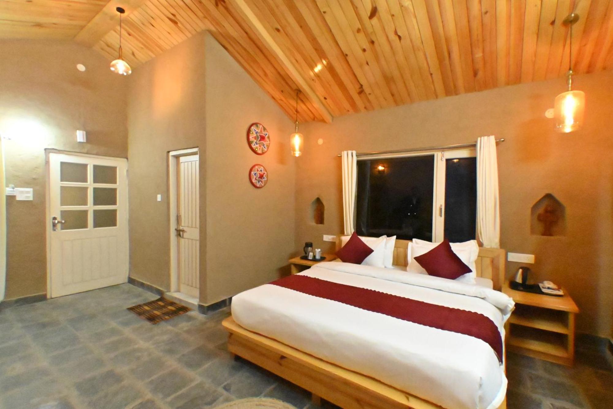 Rainbow Resorts Solan Luaran gambar