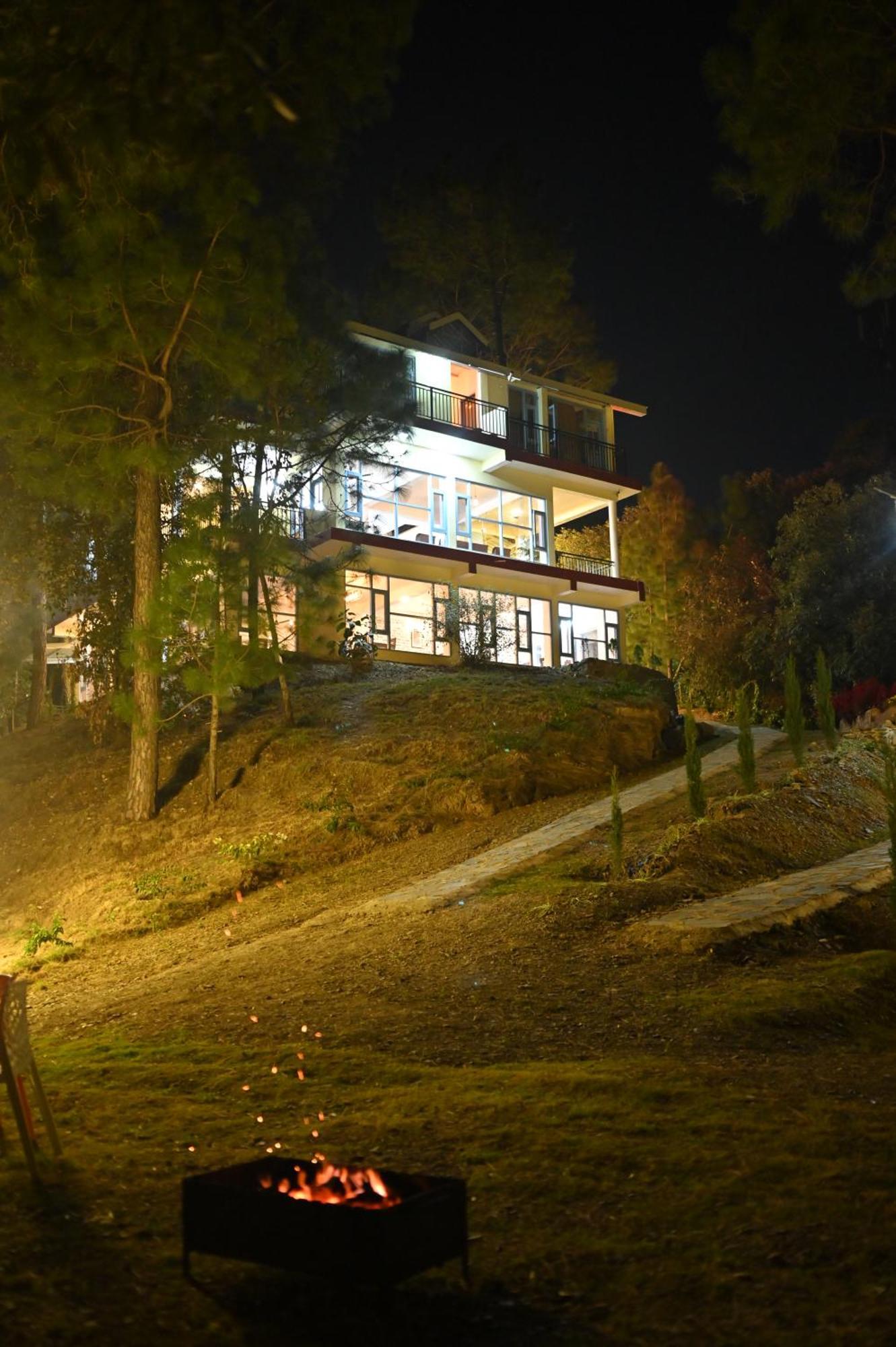 Rainbow Resorts Solan Luaran gambar