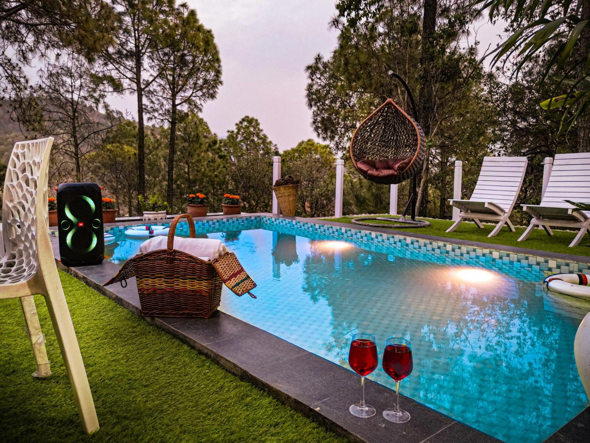 Rainbow Resorts Solan Luaran gambar